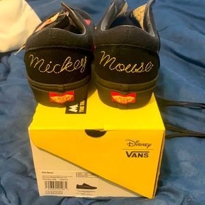 Disney Mickey Mouse Club Vans NWT